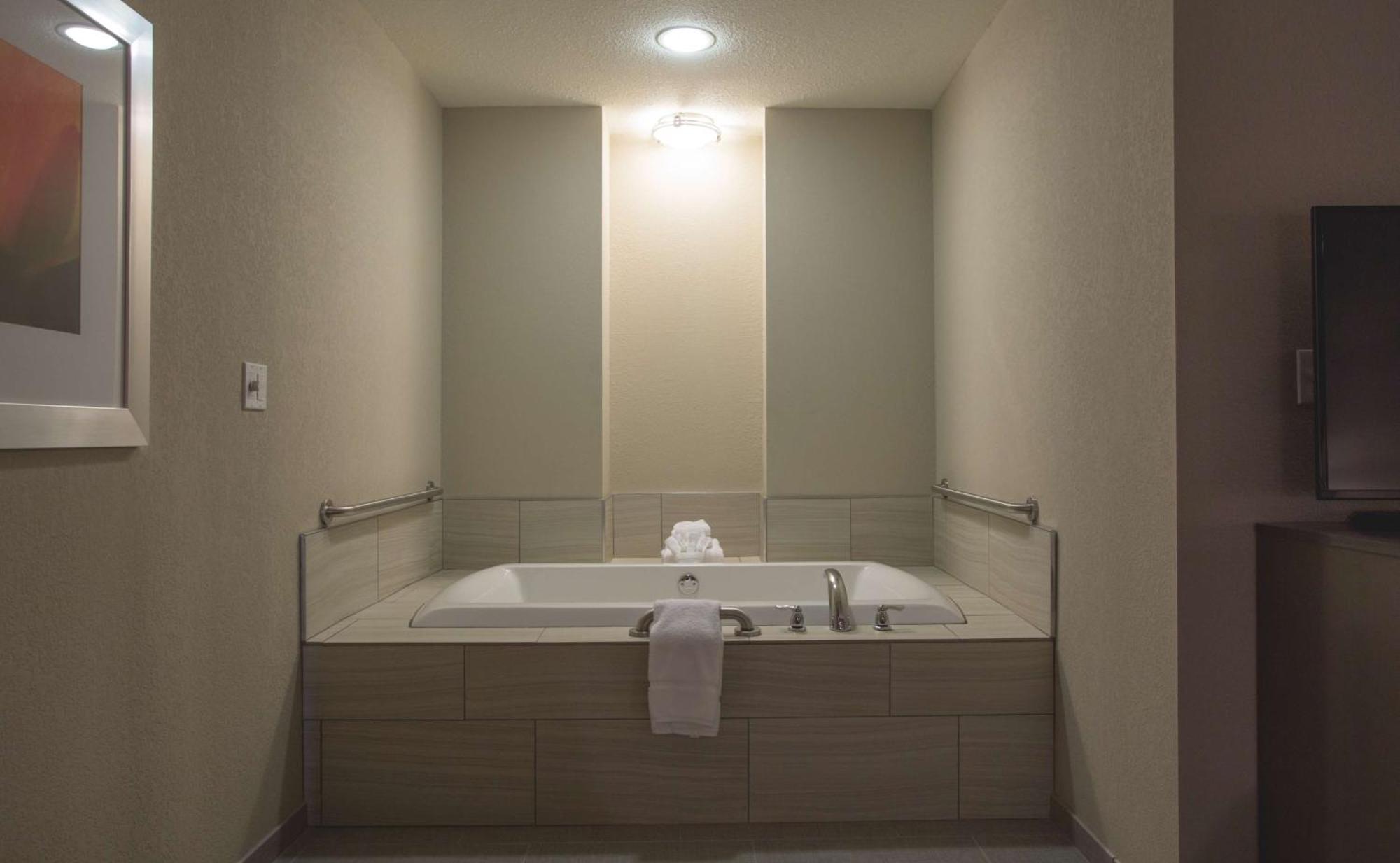 Hilton Garden Inn Bolingbrook I-55 Екстер'єр фото